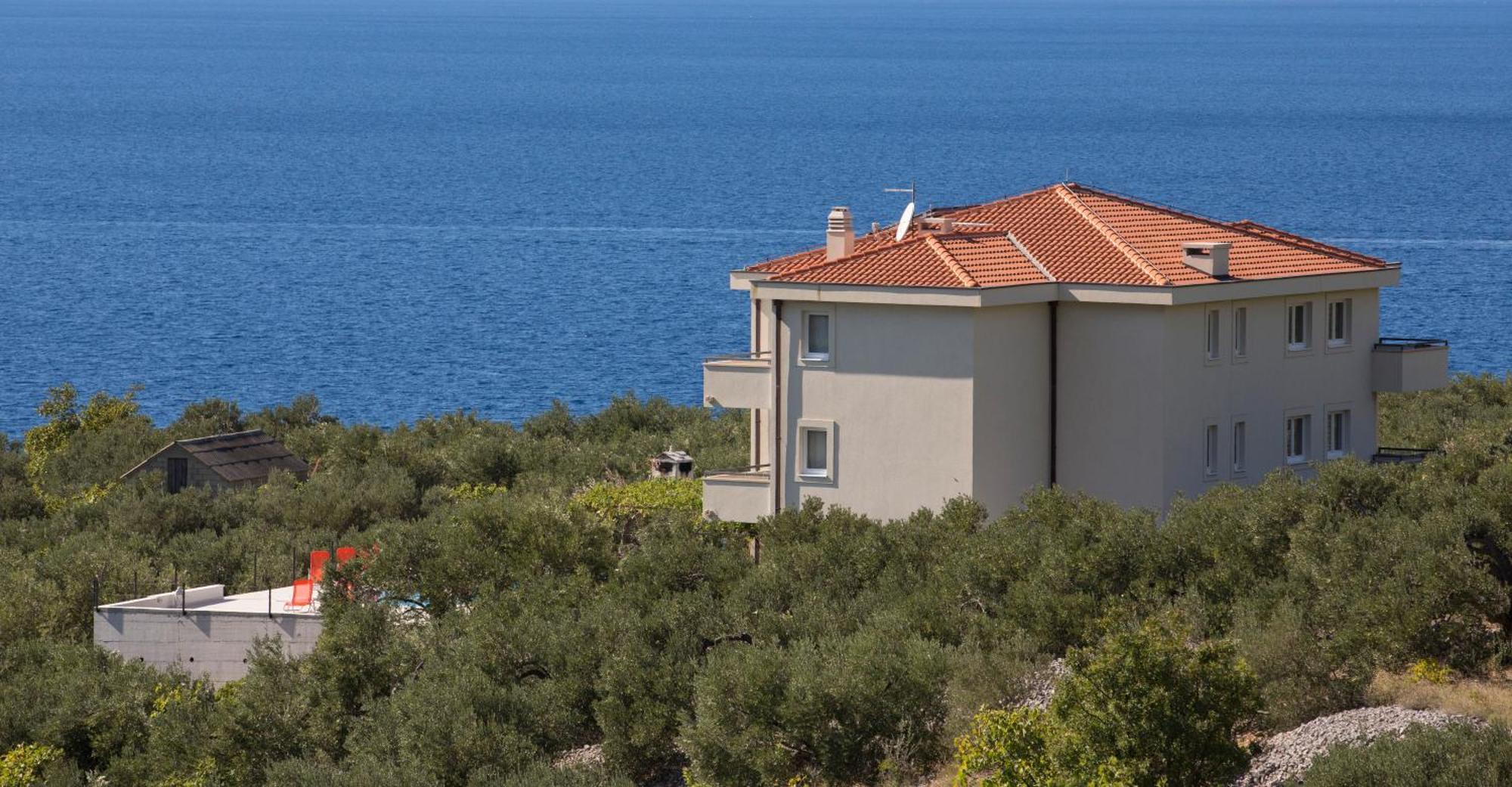 Apartmani Villa Athina Tučepi Exterior foto