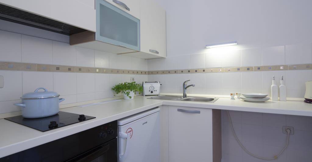 Apartmani Villa Athina Tučepi Exterior foto