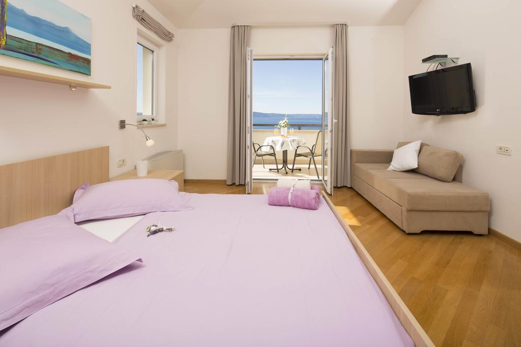 Apartmani Villa Athina Tučepi Exterior foto
