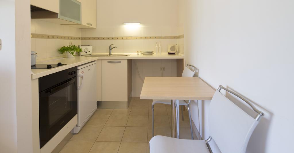 Apartmani Villa Athina Tučepi Exterior foto