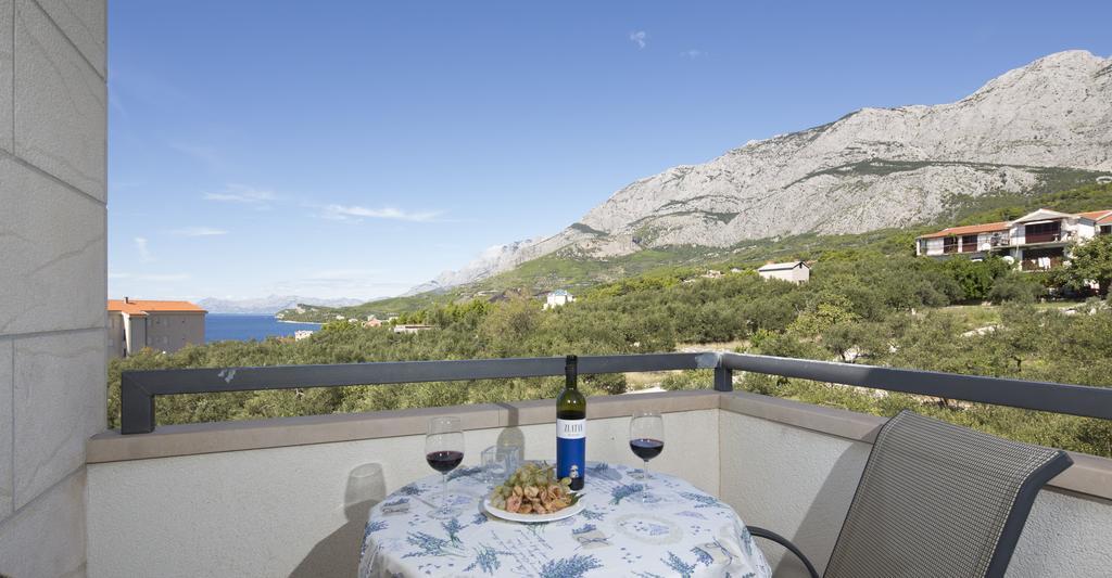 Apartmani Villa Athina Tučepi Exterior foto