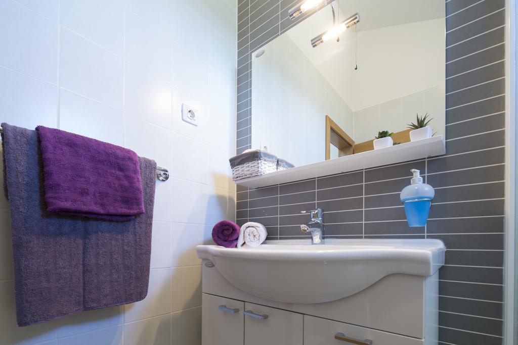 Apartmani Villa Athina Tučepi Exterior foto