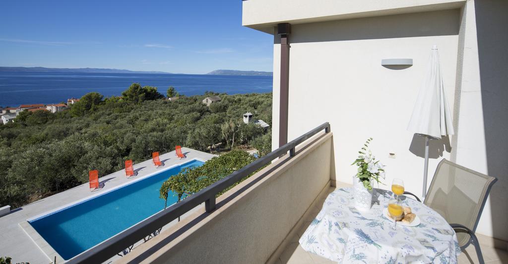 Apartmani Villa Athina Tučepi Exterior foto