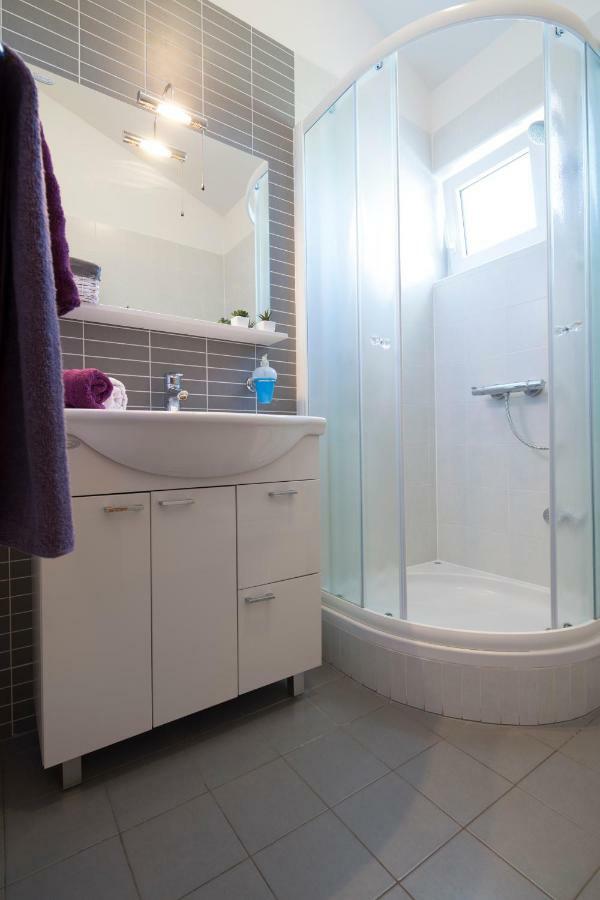 Apartmani Villa Athina Tučepi Exterior foto